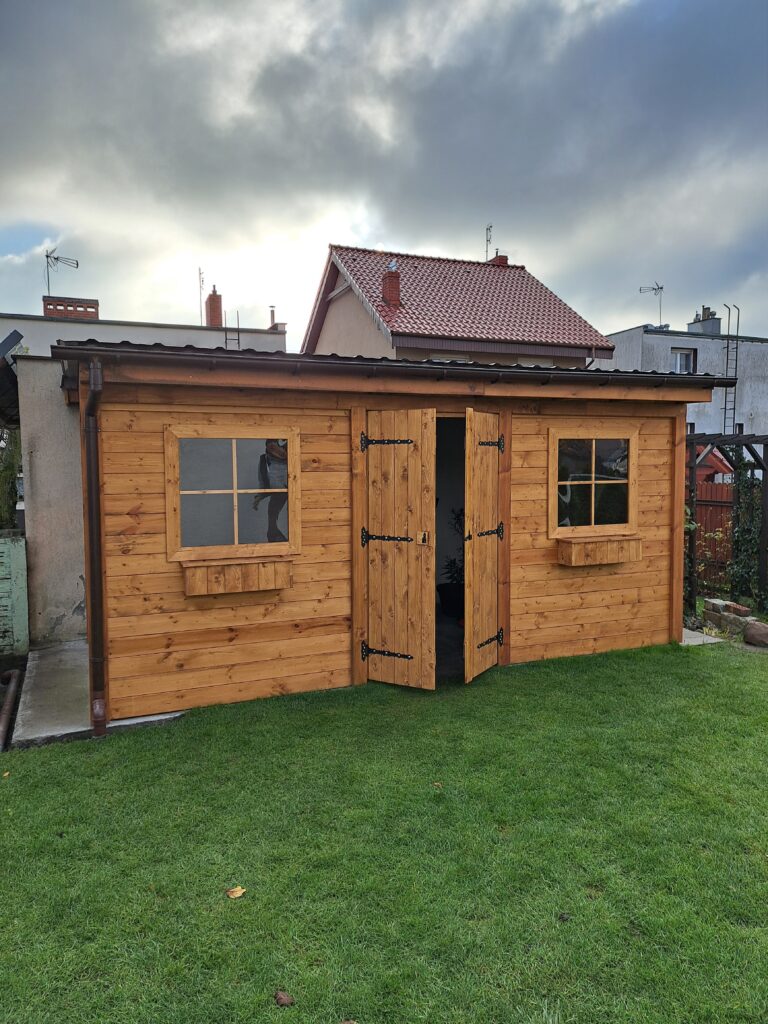 Domek narzędziowy 3 (2)